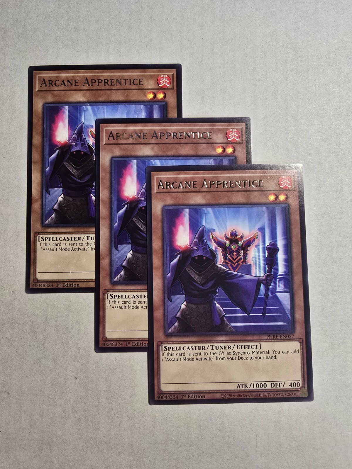 Yugioh! 3x Arcane Apprentice PHRE-EN057 Rare 1st Ed NM x3