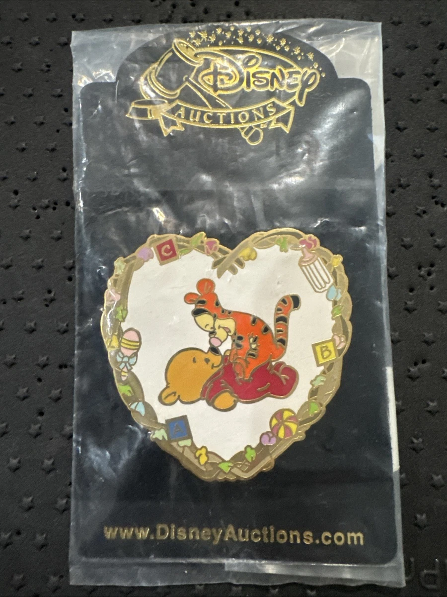 2004 Contemporary Disney Pins, Patches & Buttons (1968-Now) for