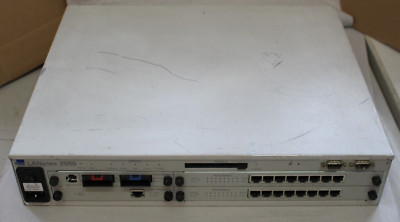 3Com LANplex 2500 3C250100 141-0008-010 mit 4 Modulen 122-00704- /-00600-/-05802