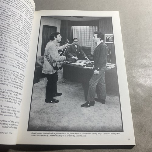 The Monkees Tale - Eric Lefcowitz SIGNED / HAS - Picture 8 of 12