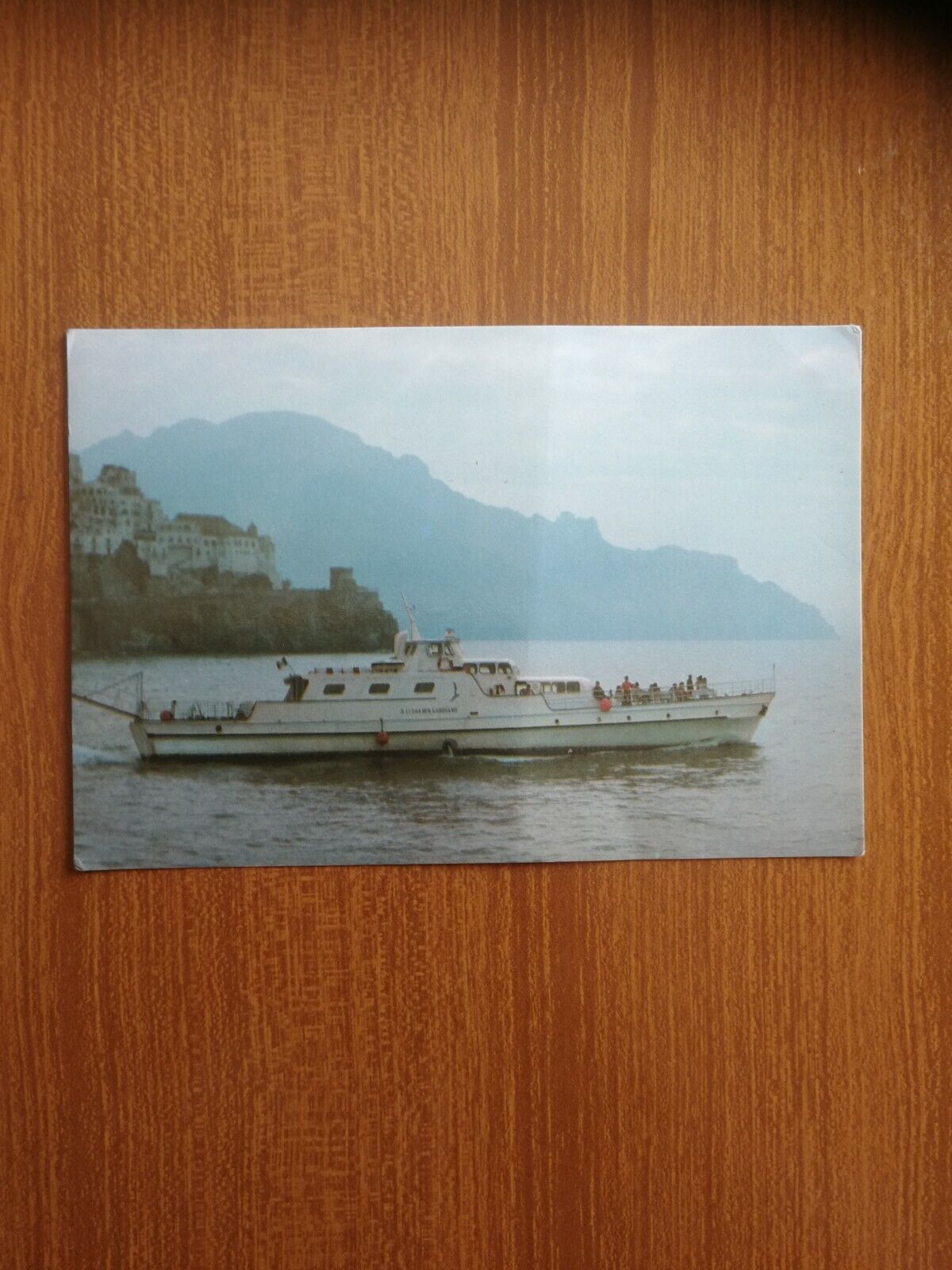 Foto 1 di 2
