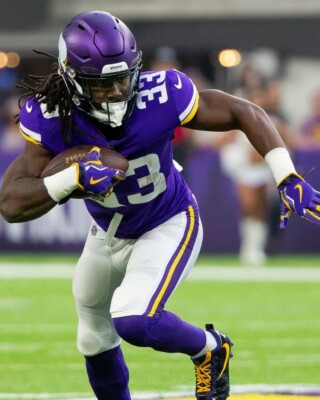 DALVIN COOK 8X10 PHOTO MINNESOTA VIKINGS PICTURE NFL FOOTBALL CLOSE RUNNING 