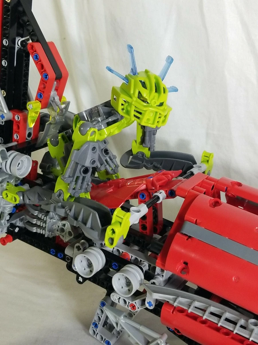 LEGO Bionicle Battle Vehicle 8943 Axalara T9 Near Complete