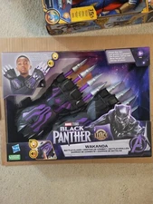 MARVEL STUDIOS Legacy Collection BLACK PANTHER Wakanda BATTLE CLAWS NEW SEALED