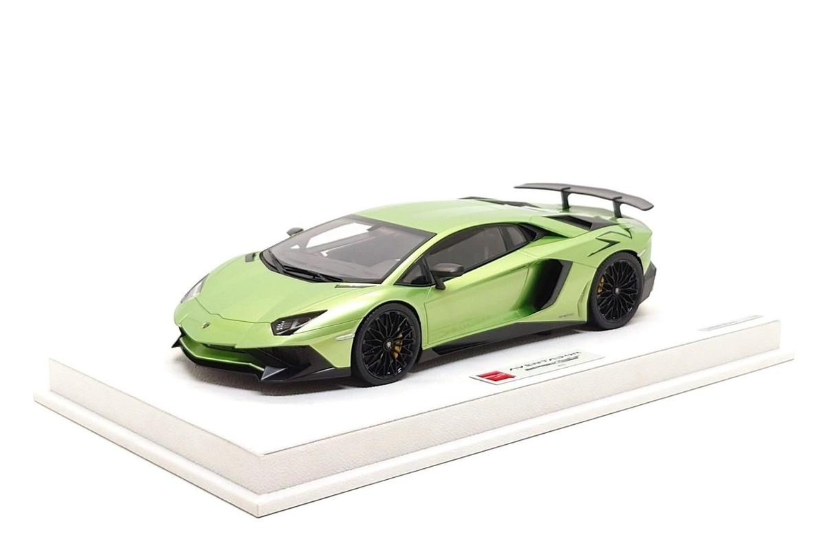 Make Up Eidolon 1:18 Lamborghini Aventador LP750-4 SV in Verde