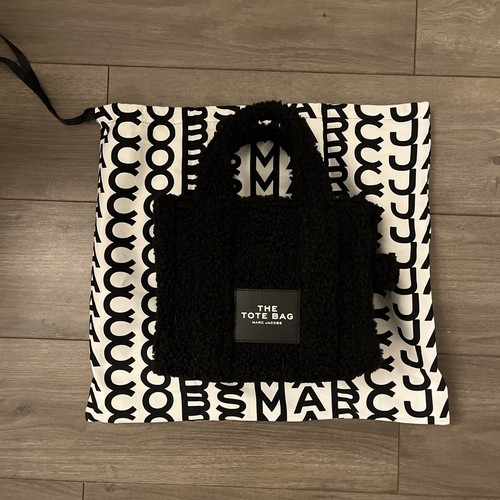 Marc Jacobs The Teddy Crossbody Black Tote Bag H011M12FA22 Used MSRP $225 - Picture 1 of 9