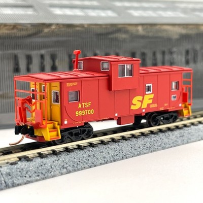 Atlas N Scale 30459 Santa Fe Merger Scheme Extended Vision Caboose ATSF 999700