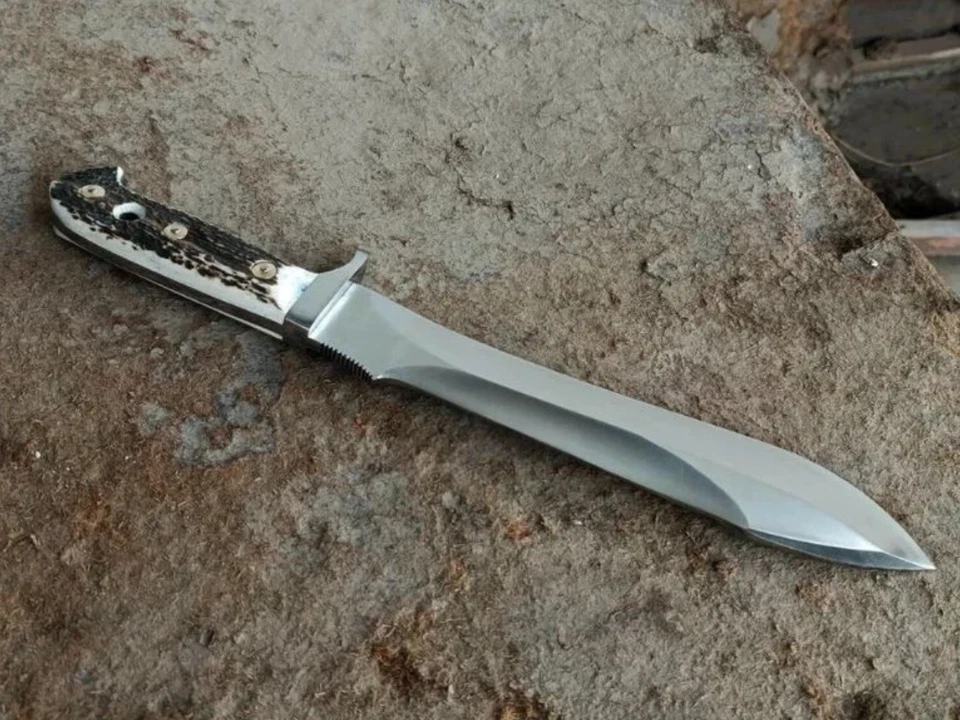 Hand Crafted Copy of Puma White Hunter Stag German D2 Steel Rep Knife W/Sheath - Image 4 of 4