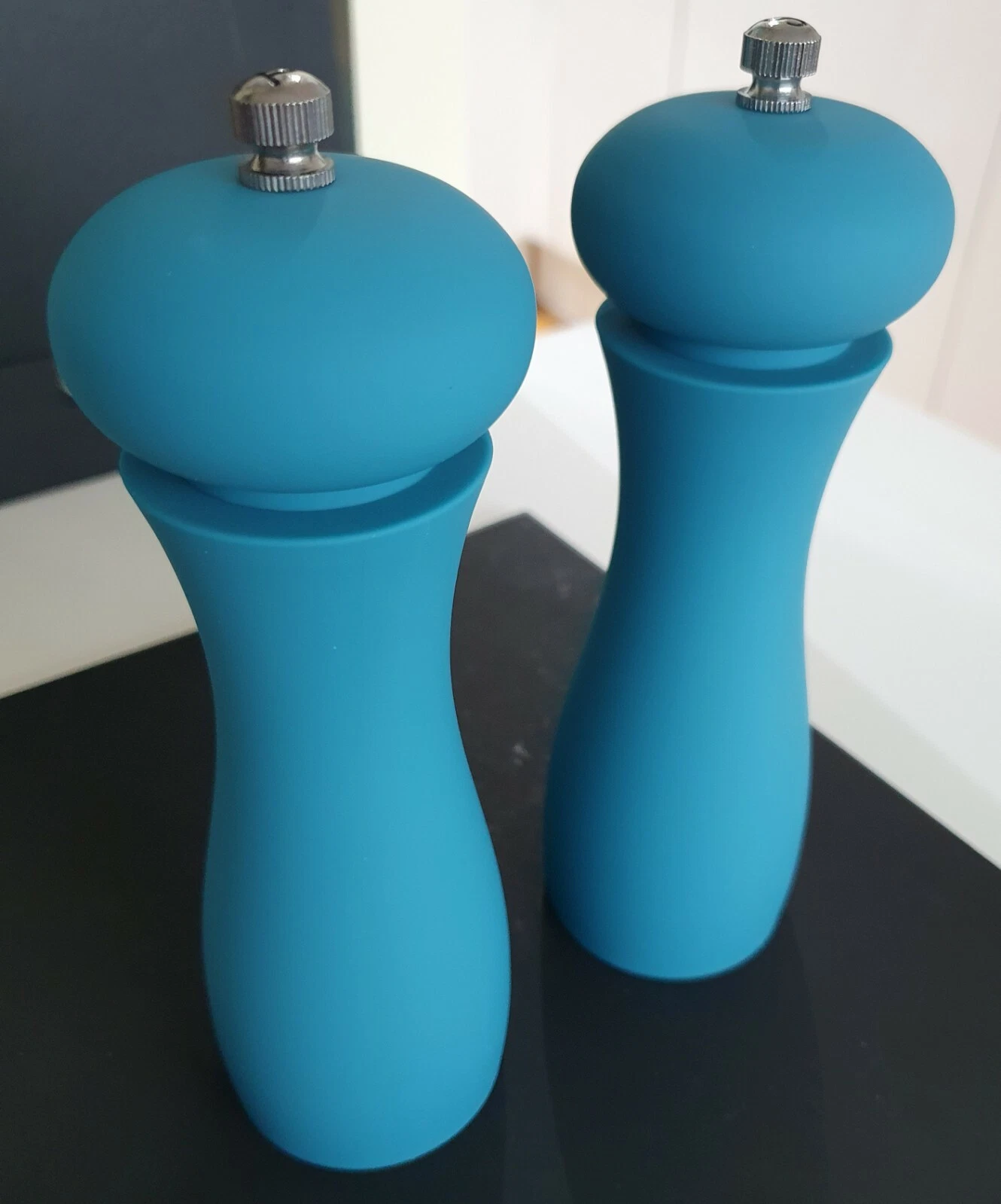 Salt & Pepper Mill Set of 2 Taylor's Eye Witness Soft Touch Blue or Turquois New
