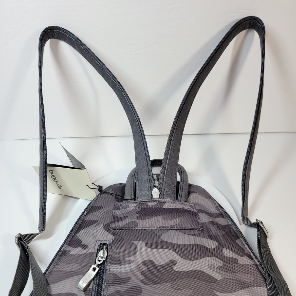 ???Baggallini MM Metro Backpack, Dark Gray Camo Baggallini MM Metro Backpack Dark Gray Camo Bag MBP621B1027  main image 3