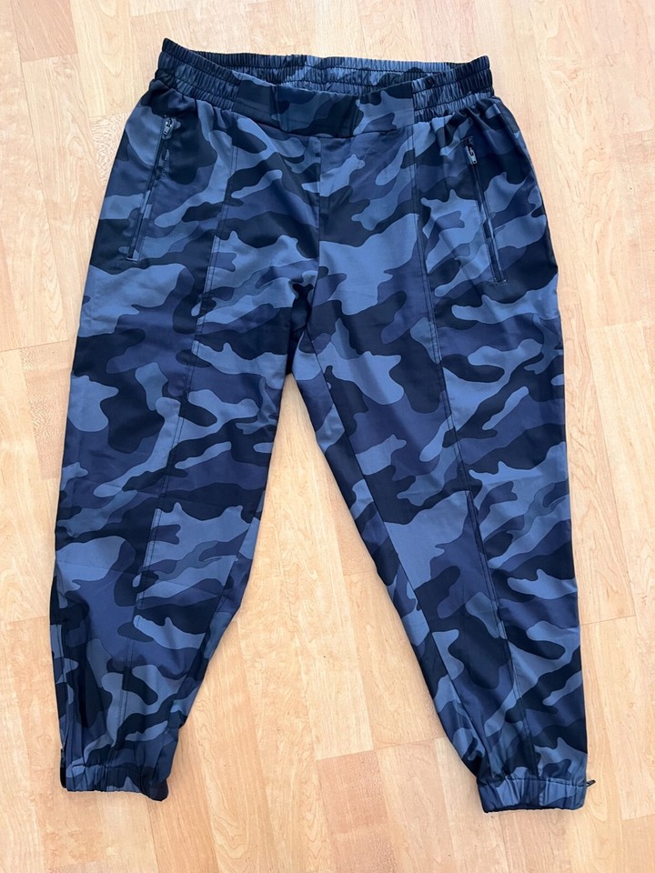 NEW OLD NAVY STRETCH CAMO TECH ZIPPER JOGGER PANTS, SIZE LP LARGE