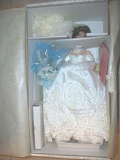 Lot of 2 FRANKLIN MINTJACKIE KENNEDY BRIDE DOLL & JACKIE Inaugural Gown