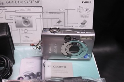 Canon digital ixus 850 is Farbe silber , gebraucht aber guter Zustand