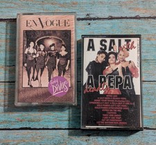 Salt 'N' Pepa - A Salt With A Deadly  En Vogue - Funky Divas Cassette Tape Lot