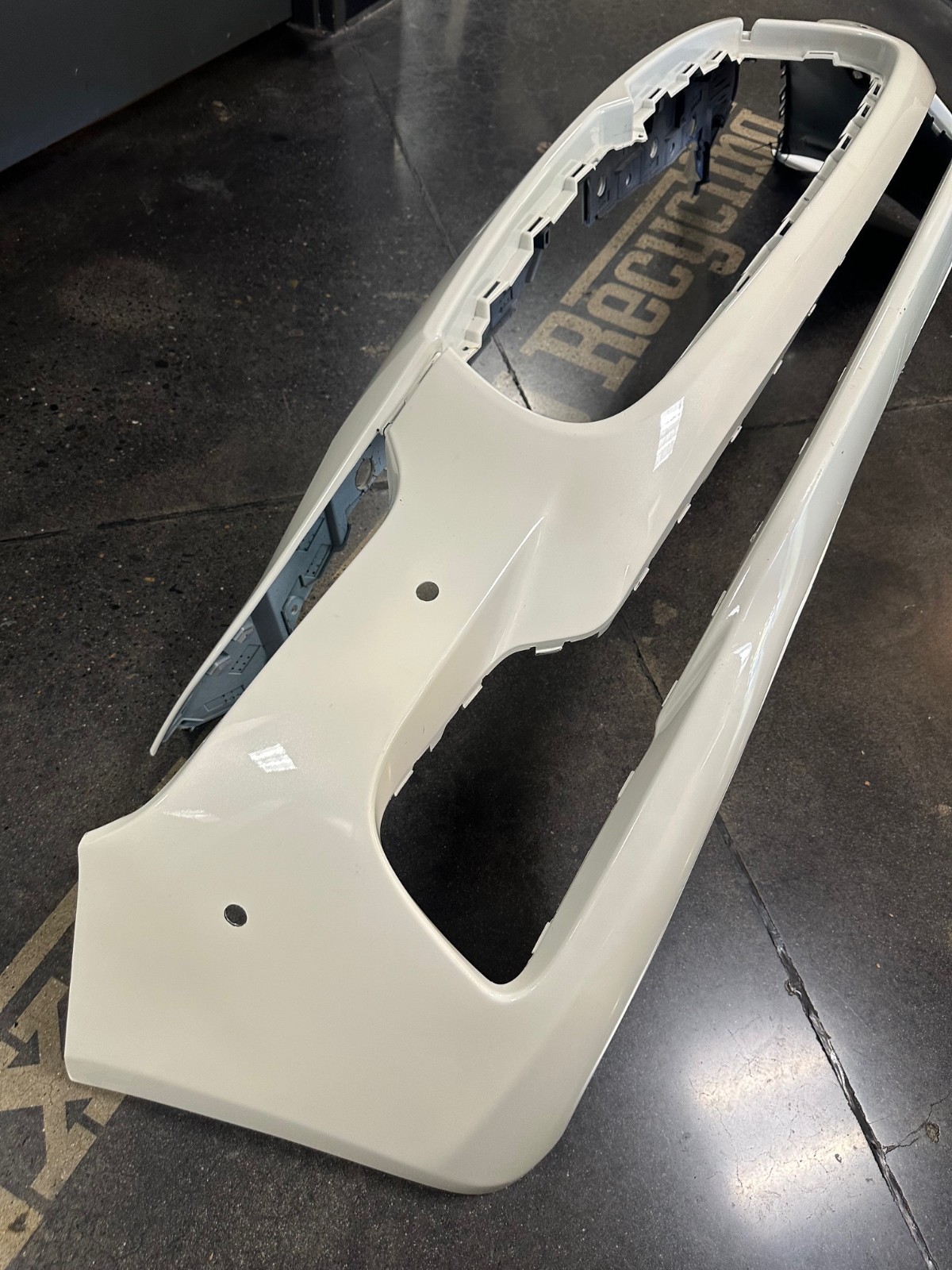 2015 Maserati Ghibli, Front Bumper Cover Prior Repair Damaged Used P/N 673001801