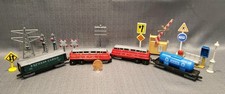 GROUPING OF USED METAL AND PLASTIC TRAINS WITH ASSORTED TRAIN SINGALS