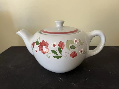 STANGL POTTERY GARLAND TEAPOT EXC