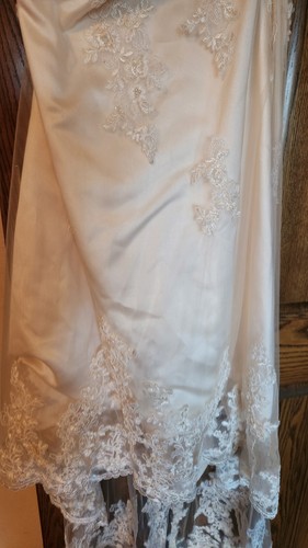 Abito da sposa David's taglia PM senza maniche con paillettes, pizzo e chiffon - Foto 3 di 7