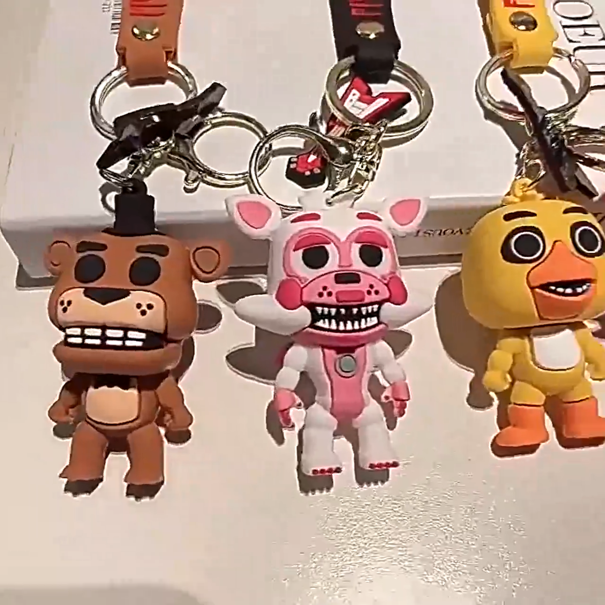 5PCS FNAF Keychain Set Freddy Fazbear Bonnie Chica Foxy Figures