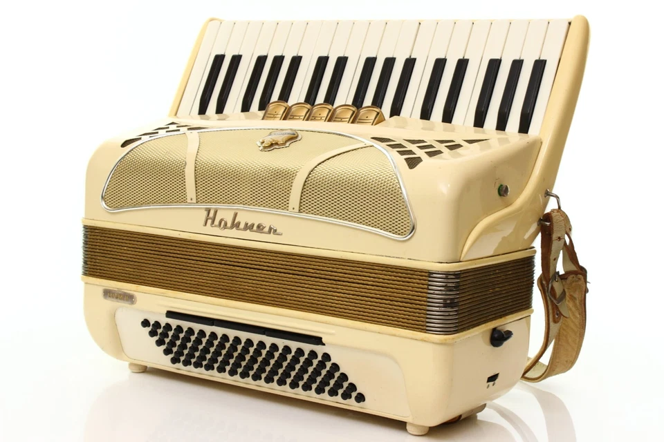 Acordeón Hohner Lucia II 80 bajo LMM acordeón fisarmónica + estuche sonido superior Foto 2 de 4