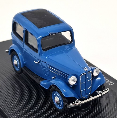 Ebbro 1/43 - Datsun 17 Sedan 1938 Blue Diecast Scale Model Car - Picture 7 of 7