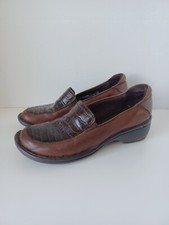 CLARKS "ARTISAN" LADIES BROWN LEATHER SLIP-ON SHOES-62411-8M