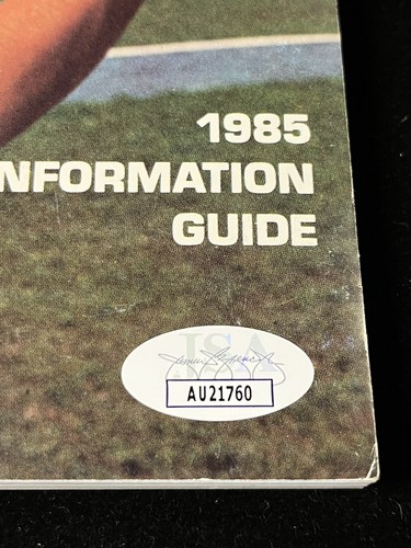 1985 Don Mattingly Signed New York Yankees Media Guide Auto JSA - Picture 3 of 6