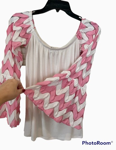 Vava Joy Han Blouse Women Small Chevron Barbiecore Fun Pink White Boho USA Read - Picture 5 of 11