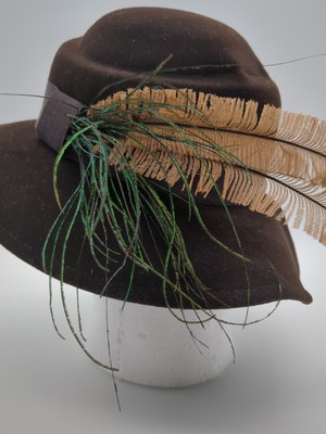 Vintage Mr John Classic 100% Wool Hat With Feathers | eBay display picture 1