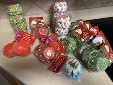 Lot Of Christmas Cupcake Paper Liners Cups Wilton  Acme 925 Baking Cups 