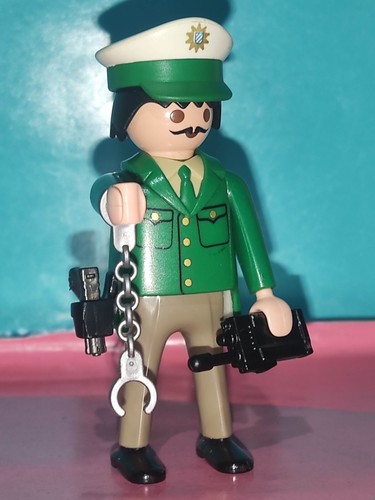 PLAYMOBIL (K1104) POLICE - Centre de Contrôle Bureau avec