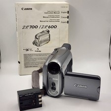 Canon ZR700 MiniDV Camcorder Bundle 1000x Zoom Untested