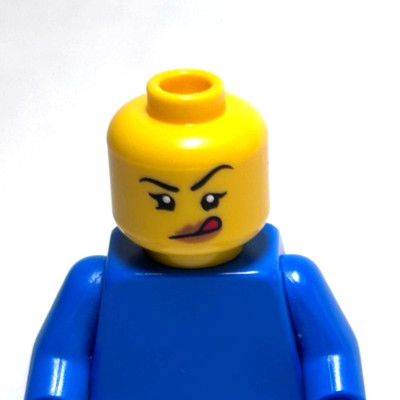 Lego - Minifigure Head - Dual Sided - Female, Smile / Tongue
