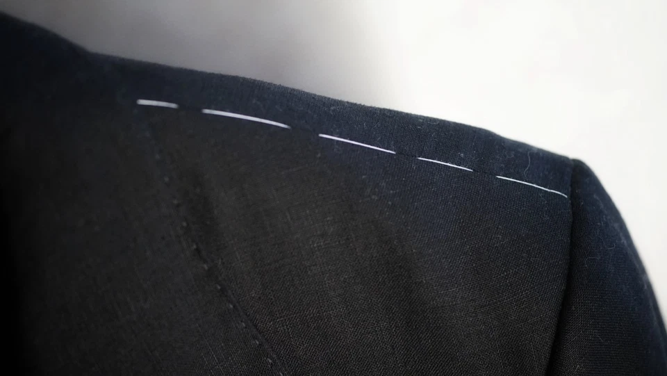 Blazer Dolce & Gabbana de lino negro ajustado IT44 / US34 $1500+ venta al por menor Foto 4 de 4