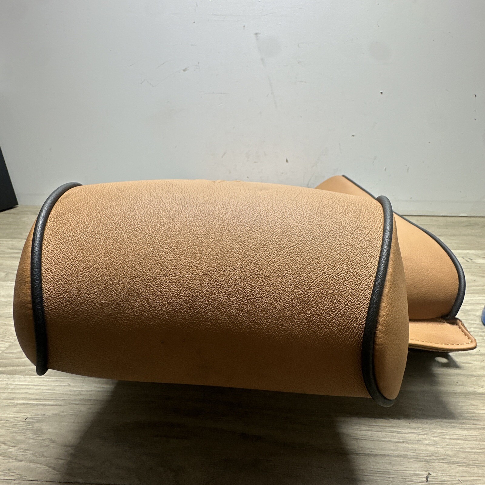 09-13 Maserati Quattroporte S M139 Rear Left Top Upper Seat Cushion W/ Rails