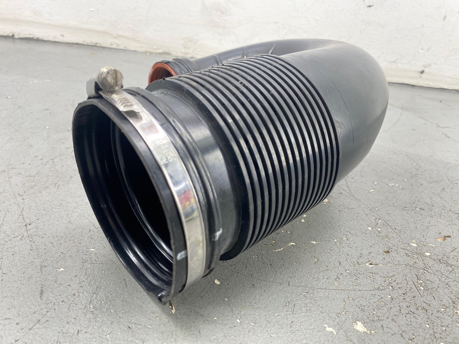 2020-2023 MCLAREN GT 4.0L ENGINE LEFT AIR INTAKE HOSE PIPE 22FA065GP OEM 2021