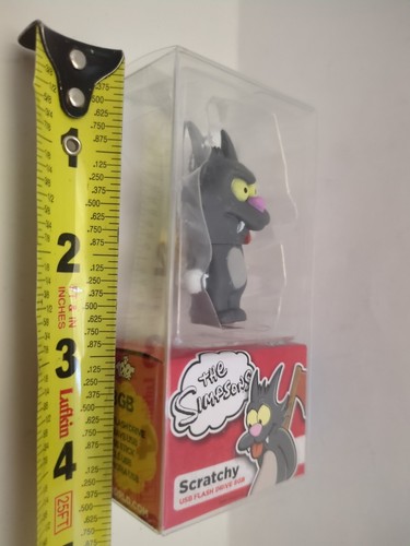 Nuovo portachiavi unità flash USB Tribe stile 3D The Simpsons Scratch 8 GB - Foto 3 di 3