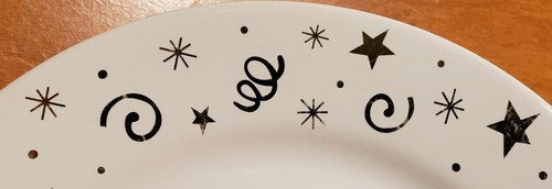 Pampered Chef CELEBRATION PARTY Salad plate set of 4, 8 1/4", Very good - Picture 8 of 11