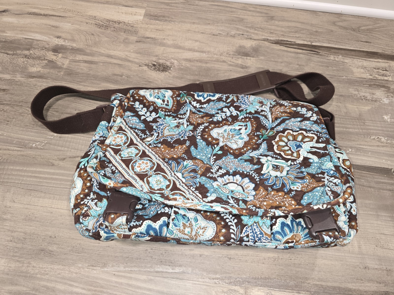 Vera Bradley Java Blue Quilted Flap Laptop Messenger Bag Retired Large Excellent