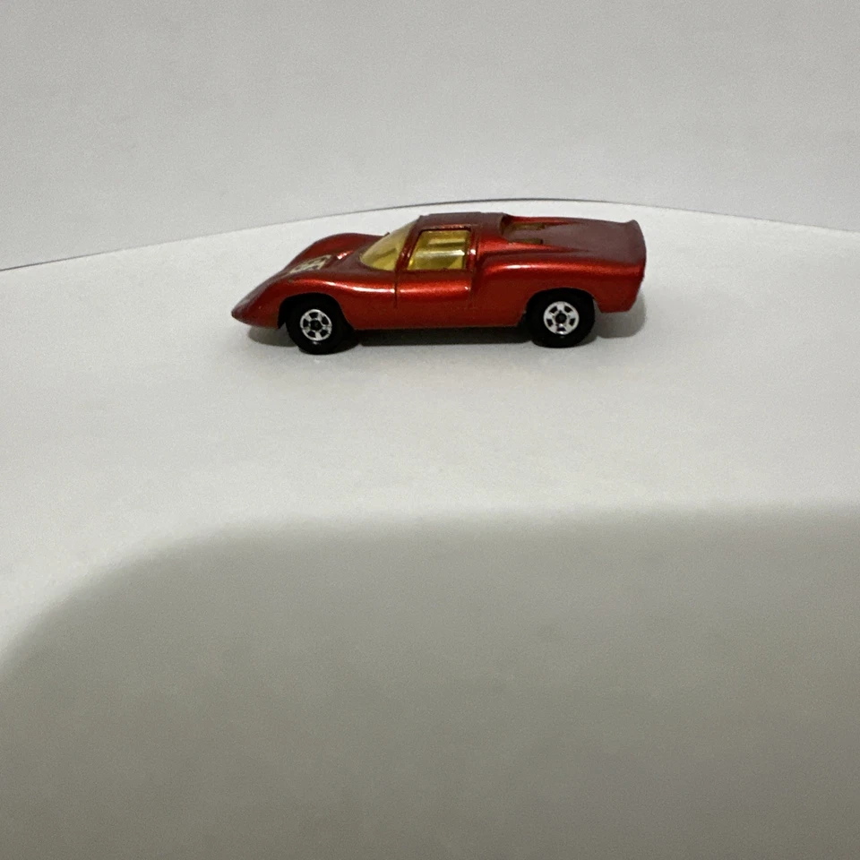 Matchbox Superfast MB68 Porsche 910 ruedas delgadas hechas en Inglaterra casi como nuevas Foto 2 de 4