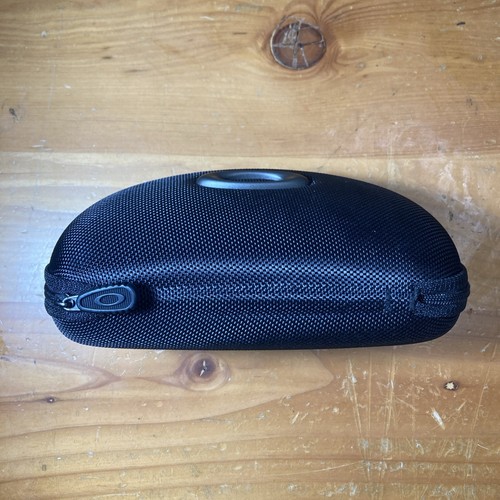 Oakley Sunglass Case Only Clamshell Zipper Logo OEM Foam Inserts Black B11 - Picture 4 of 5