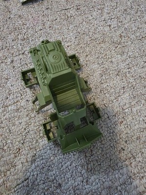 GI Joe ARAH. Vintage. 1986 Triple T. TTT. Parts. Main Body Piece. Green. Broken.