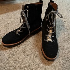 Marc Fisher LTD Mfizma black Suede Leather Lace Up Fur Trim Ankle Boot Sz 9 EUC