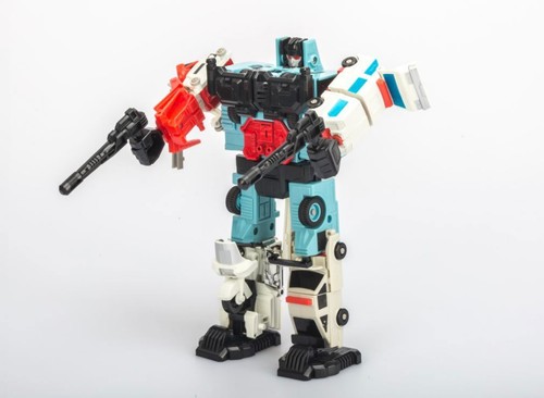 New Transformation G1 Reissue Autobots Defensor MISB Action Figure Set - Picture 4 of 10