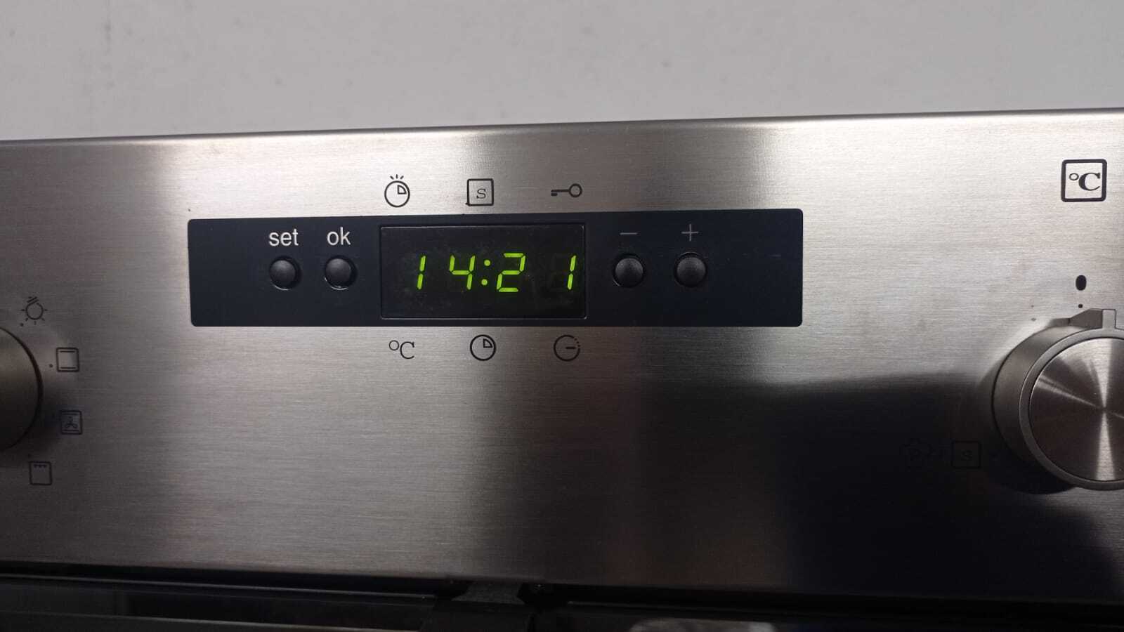 Ikea Whirlpool Autark Einbaubackofen Backofen Typ FXTM6 *Modell