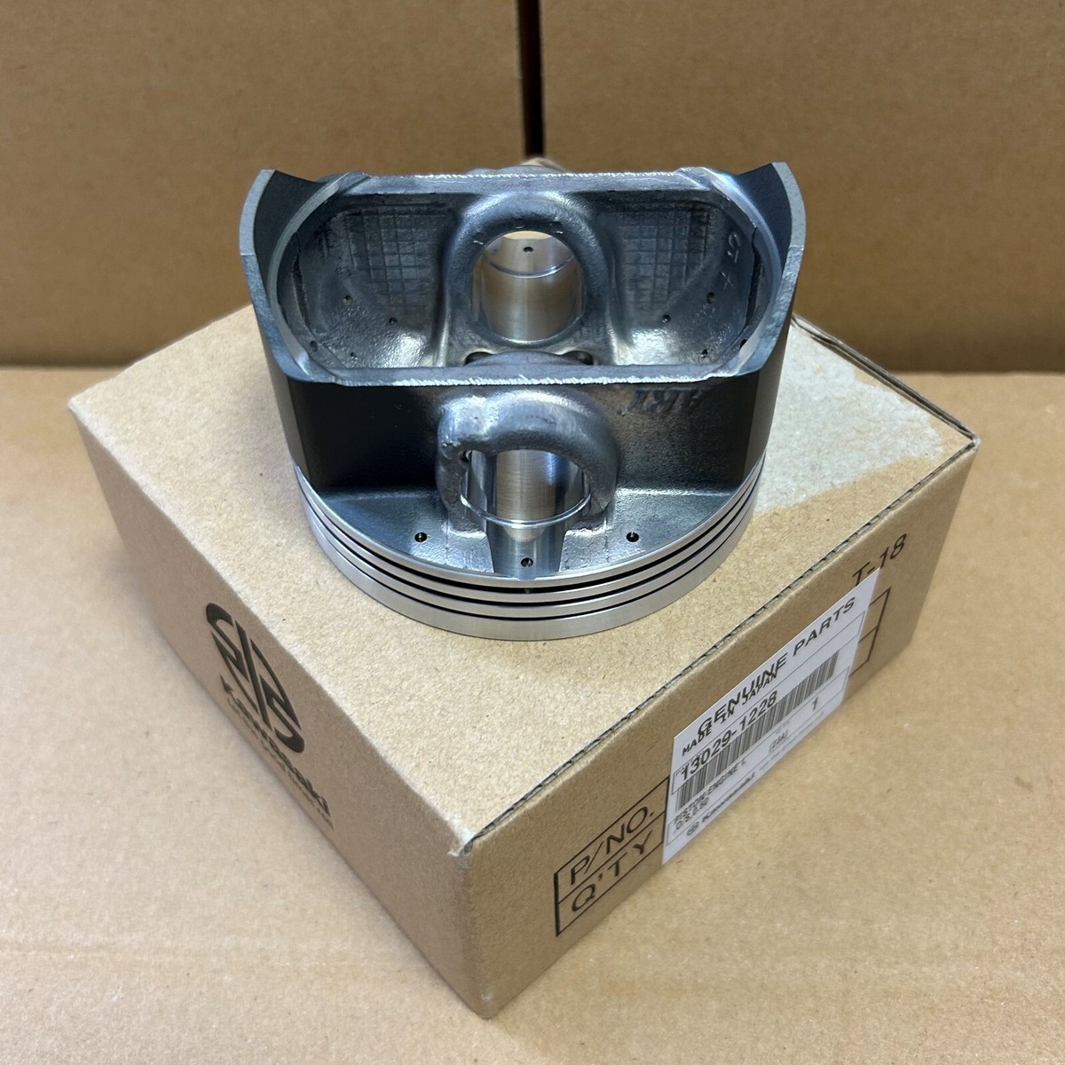 ハーフカーボン Authen 5`7× 20`1/4× 2`3/8` 32L ハーフカーボン