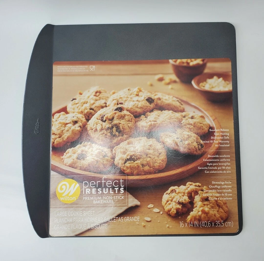 Wilton Perfect Results Premium Non-Stick Bakeware Large Baking Sheet