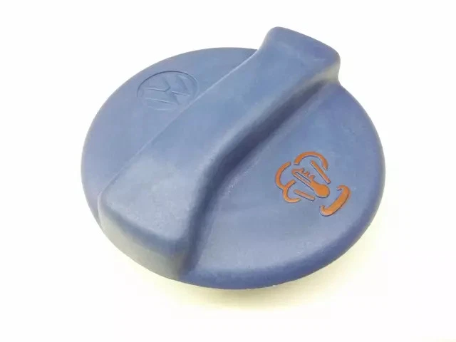 Genuine Volkswagen Reservoir Cover 1H0-121-321-C - Image 3 of 4