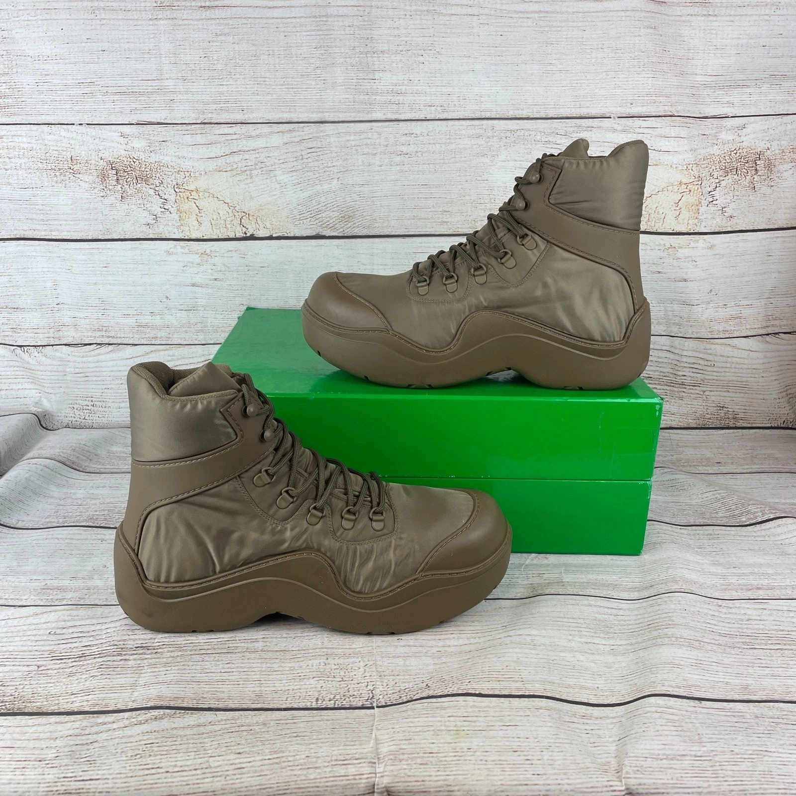 Bottega Veneta — Bottega Veneta Puddle Bomber Mens Sz EU 46 US13 Lace Up Boots Jute Tan Nylon