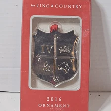 For King and Country Christmas 2916 Ornament. Silver New
